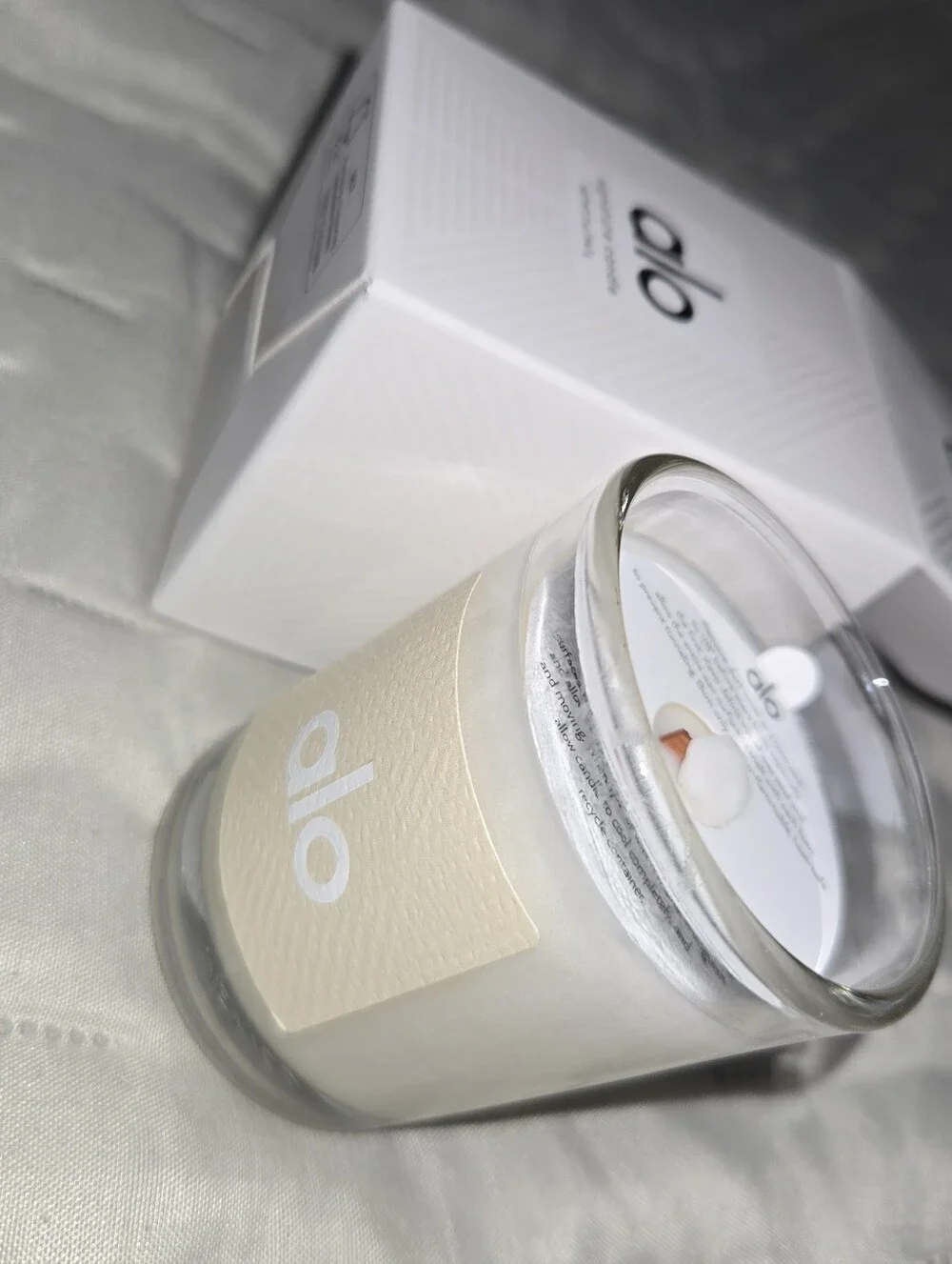 New Alo Sandalwood Wick Signature Candle